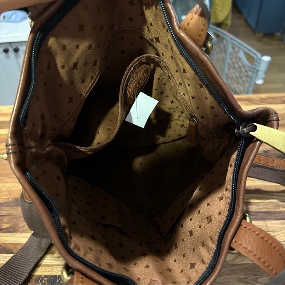 Fossil Explorer XL Brown Leather Fold Over Crossbody Hobo Tote Shoulder Bag - Picture 5 of 7